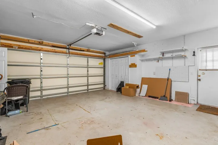 2 Car garage photo 1