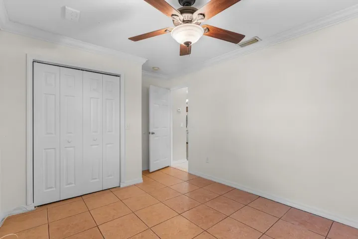 Third bedroom photo 2