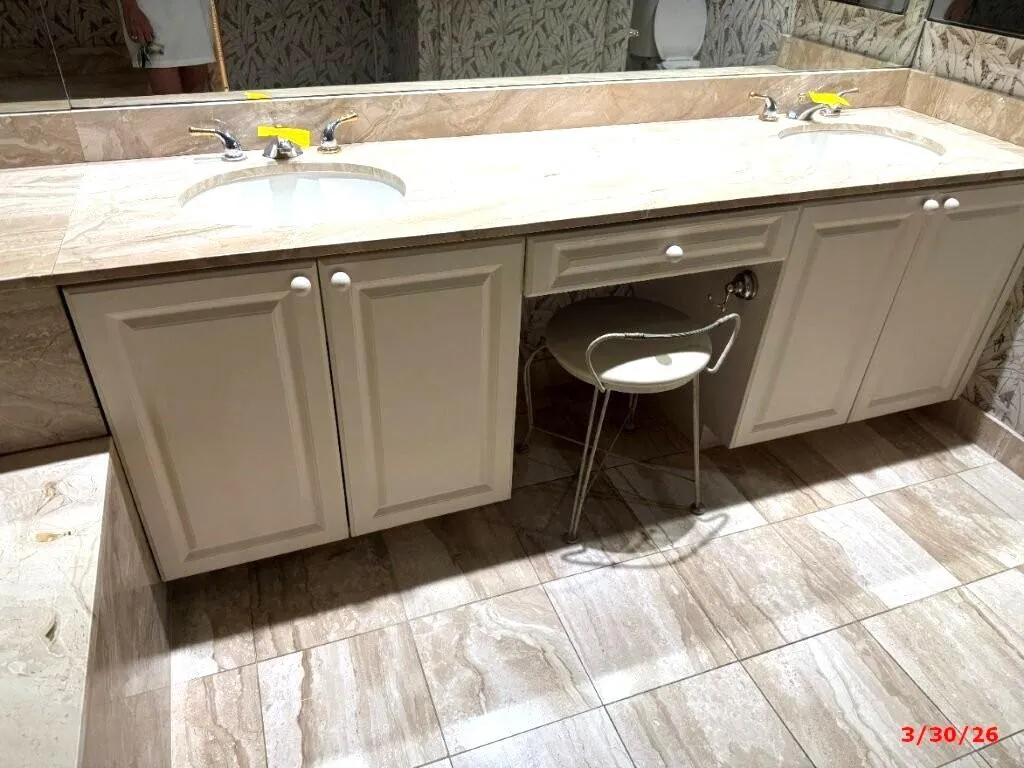 Master vanity