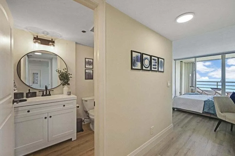 2nd BR with full bath