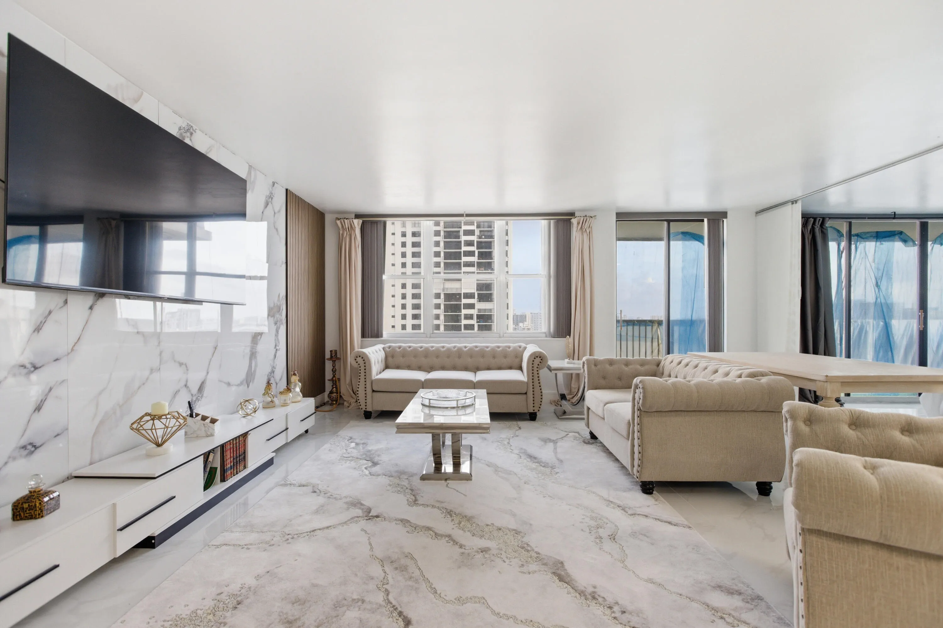 2101 S Ocean Drive 1507-9514