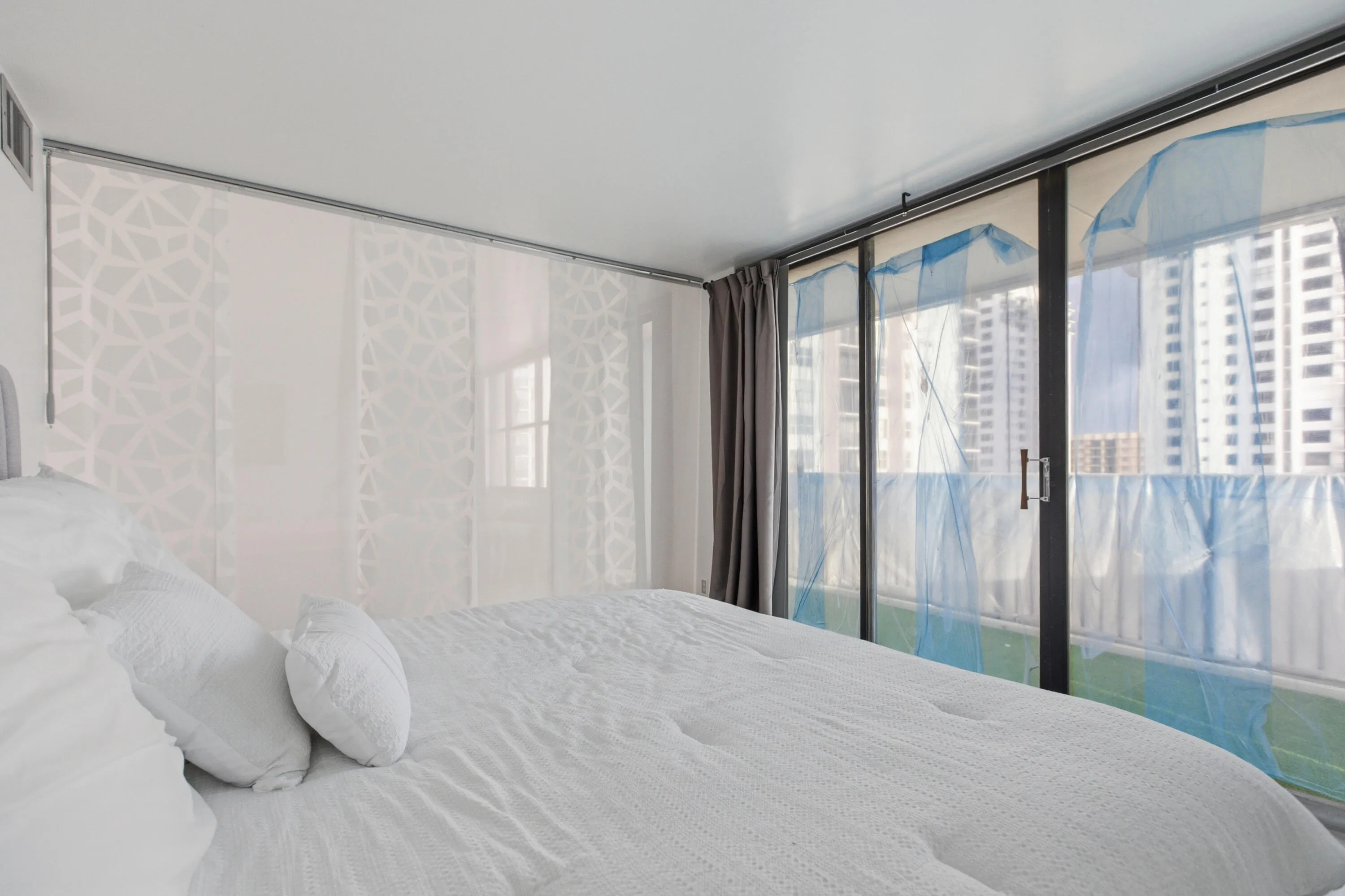 2101 S Ocean Drive 1507-9563