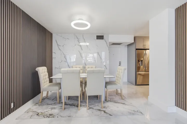 2101 S Ocean Drive 1507-9472