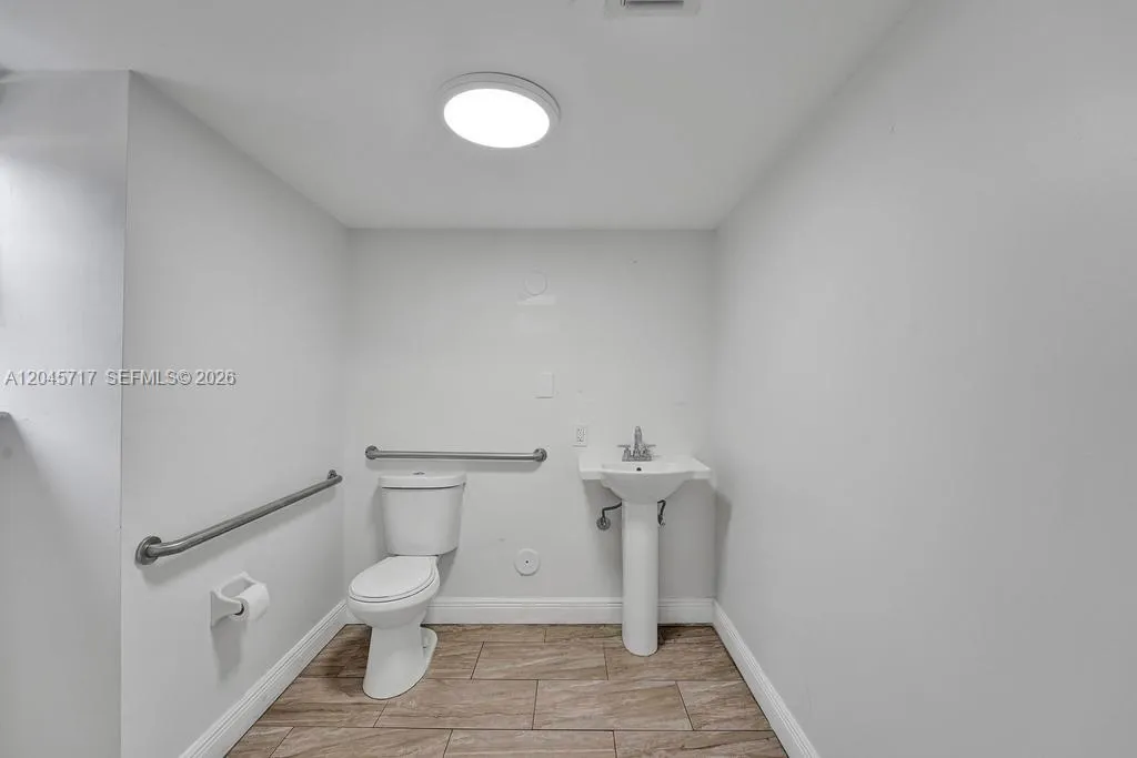 Property photo 25