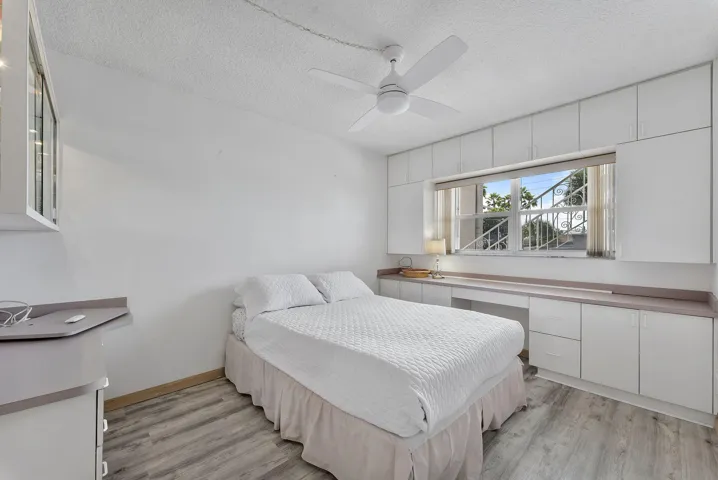 Bedroom 2 with Queen Size Bed