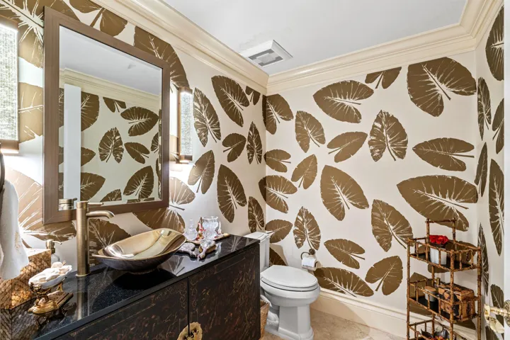 POWDER ROOM