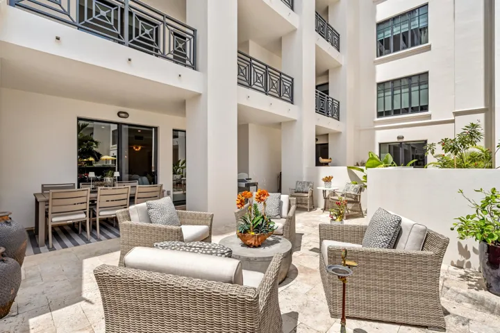 PATIO SEATING
