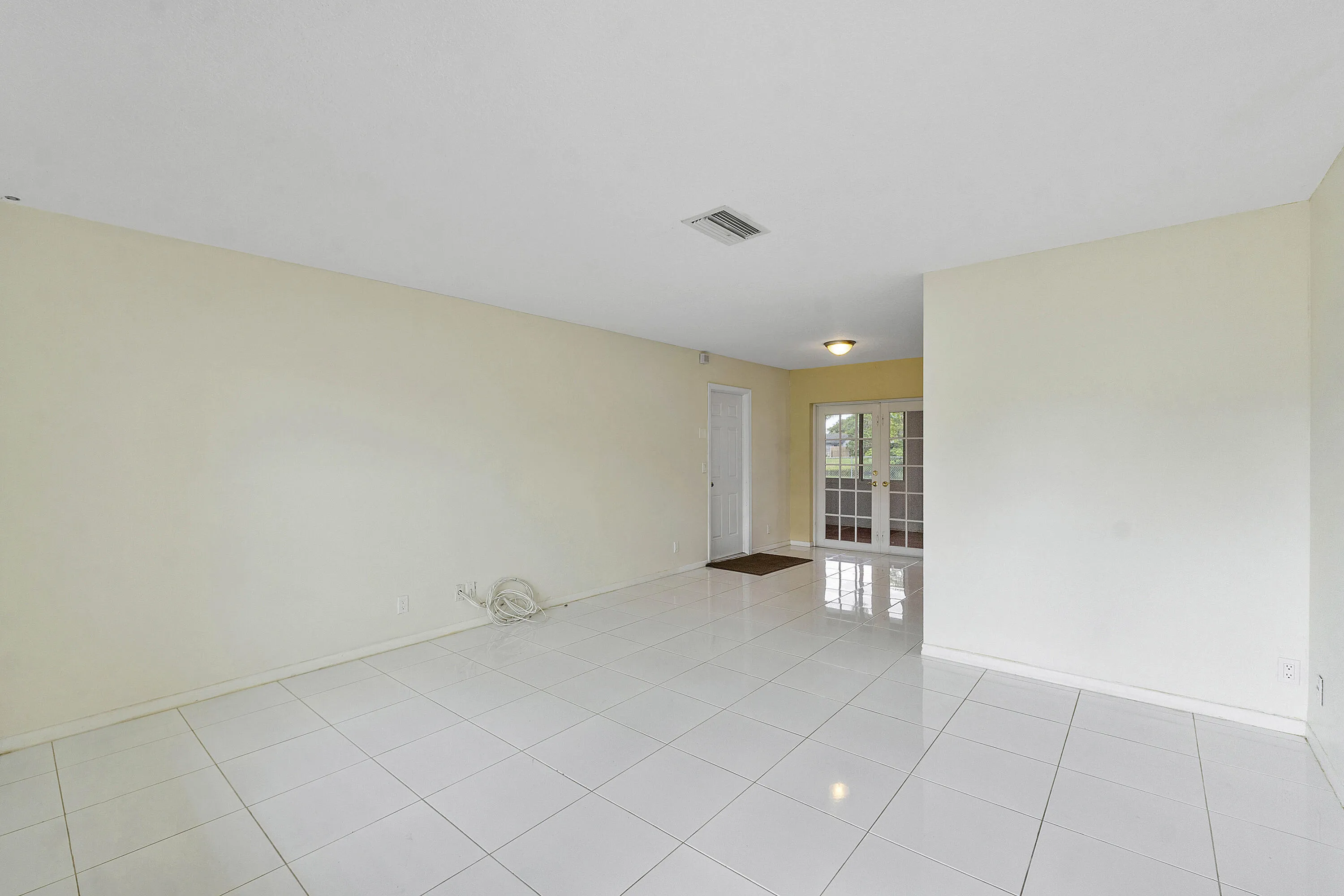 Living/Dining Room
