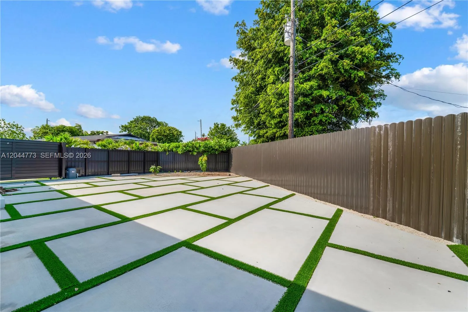 Property photo 77
