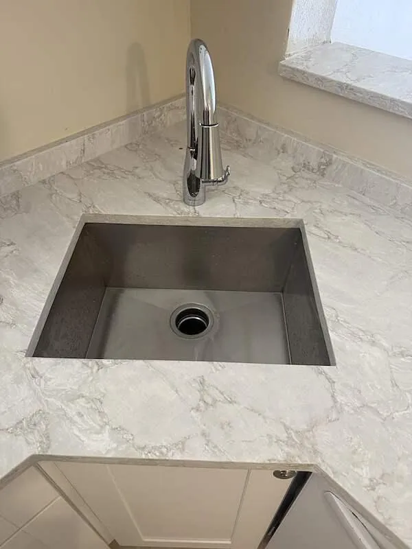 Kitchen faucett 1