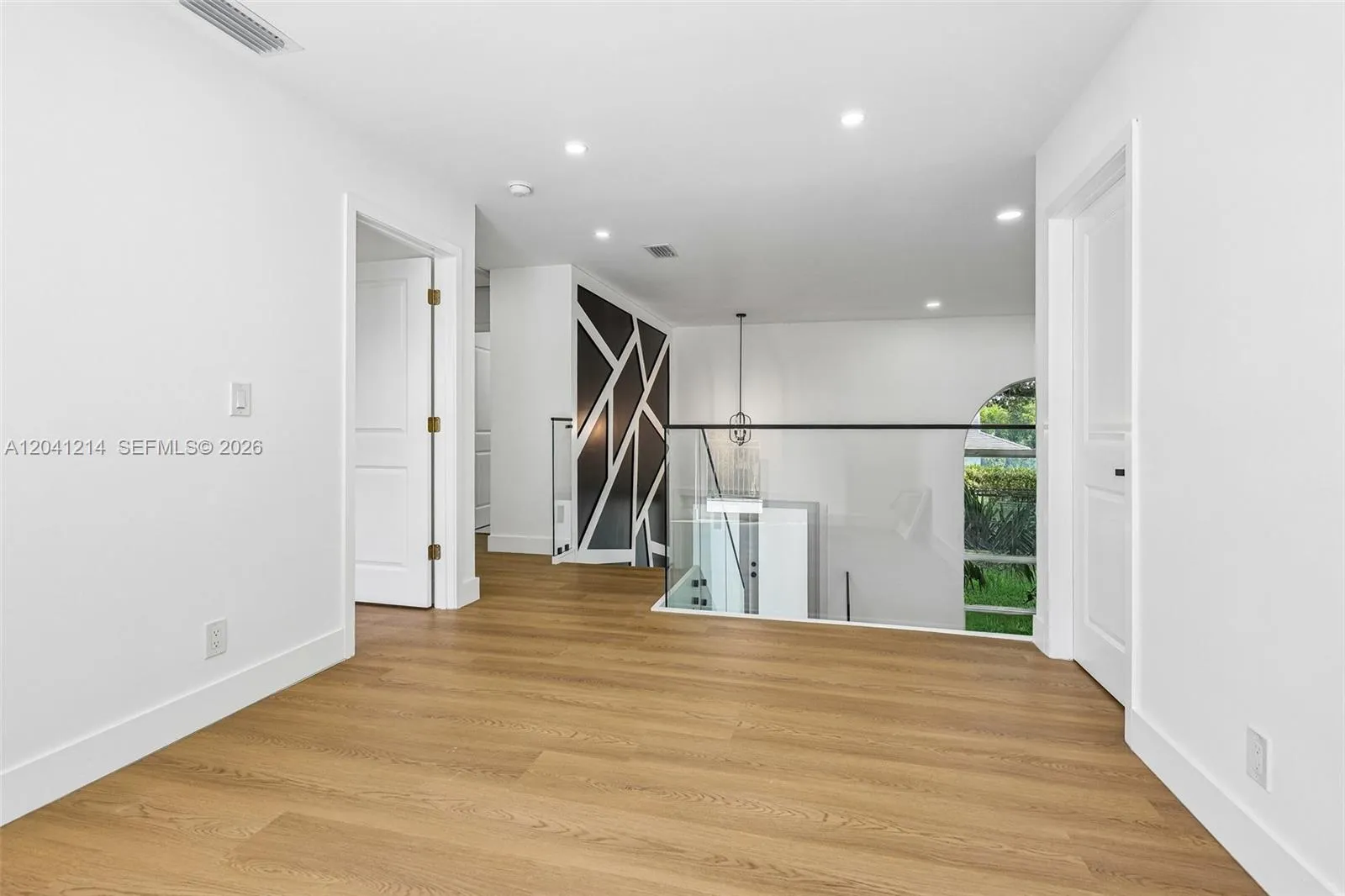 Property photo 99