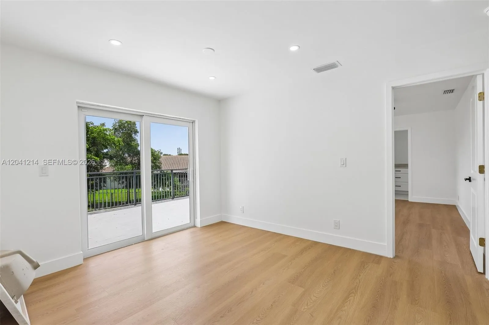 Property photo 105