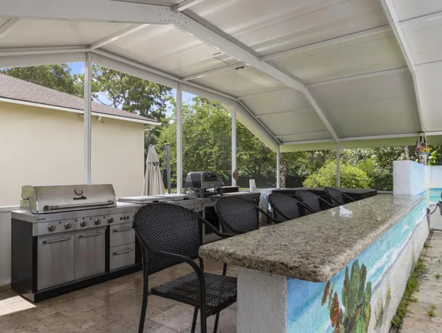 outdoor kitchen