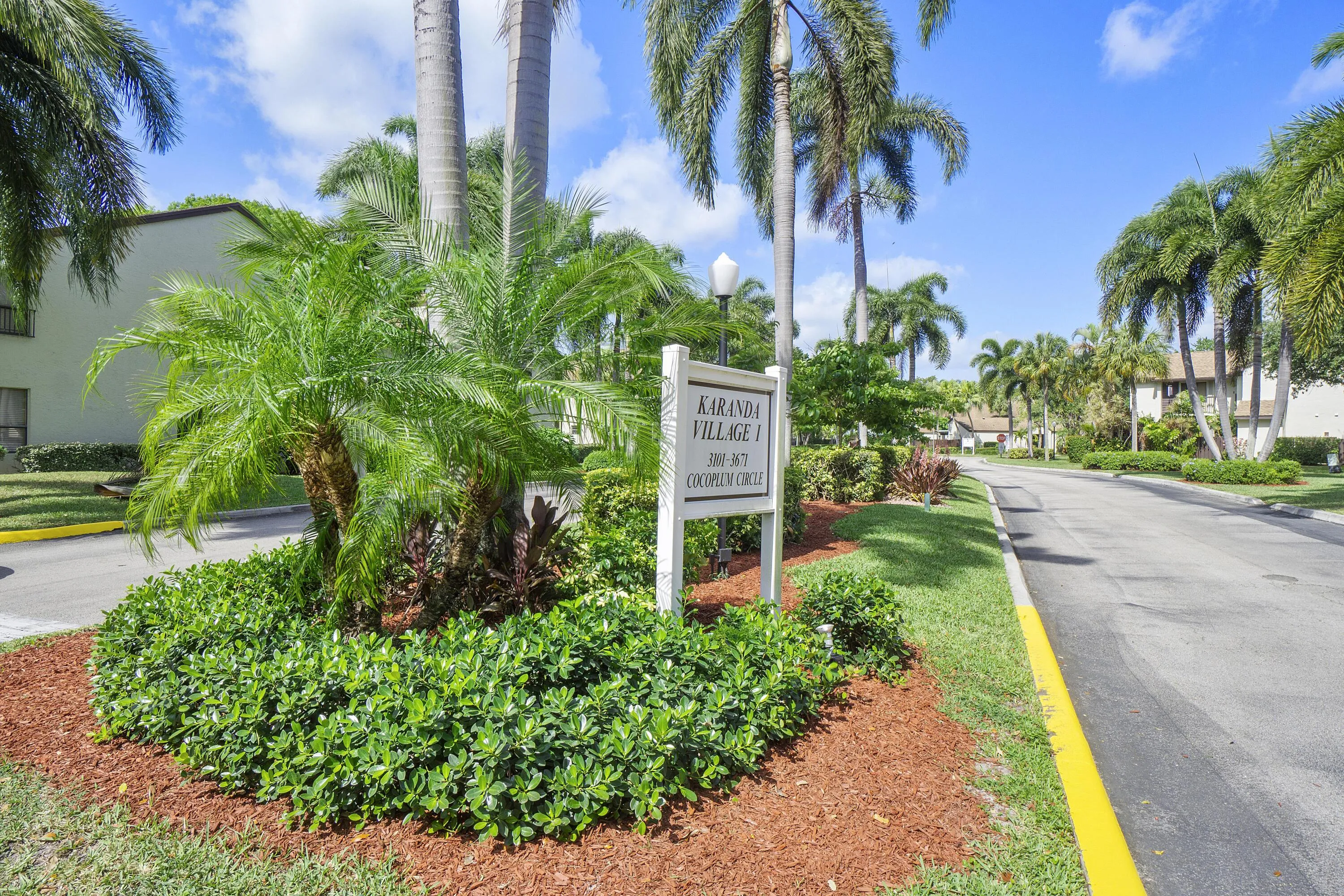 3565 Cocoplum Cir_21