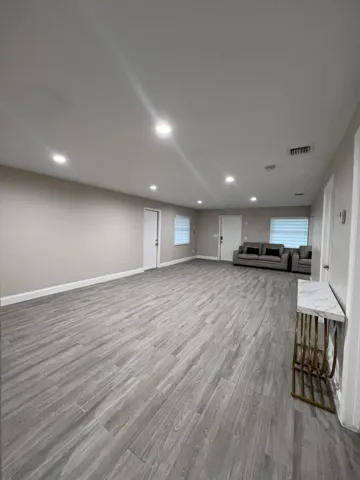 Full Living Room and Dining