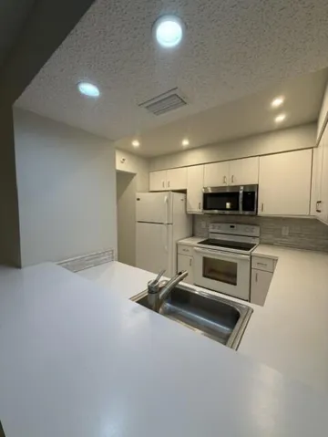 CB Kitchen