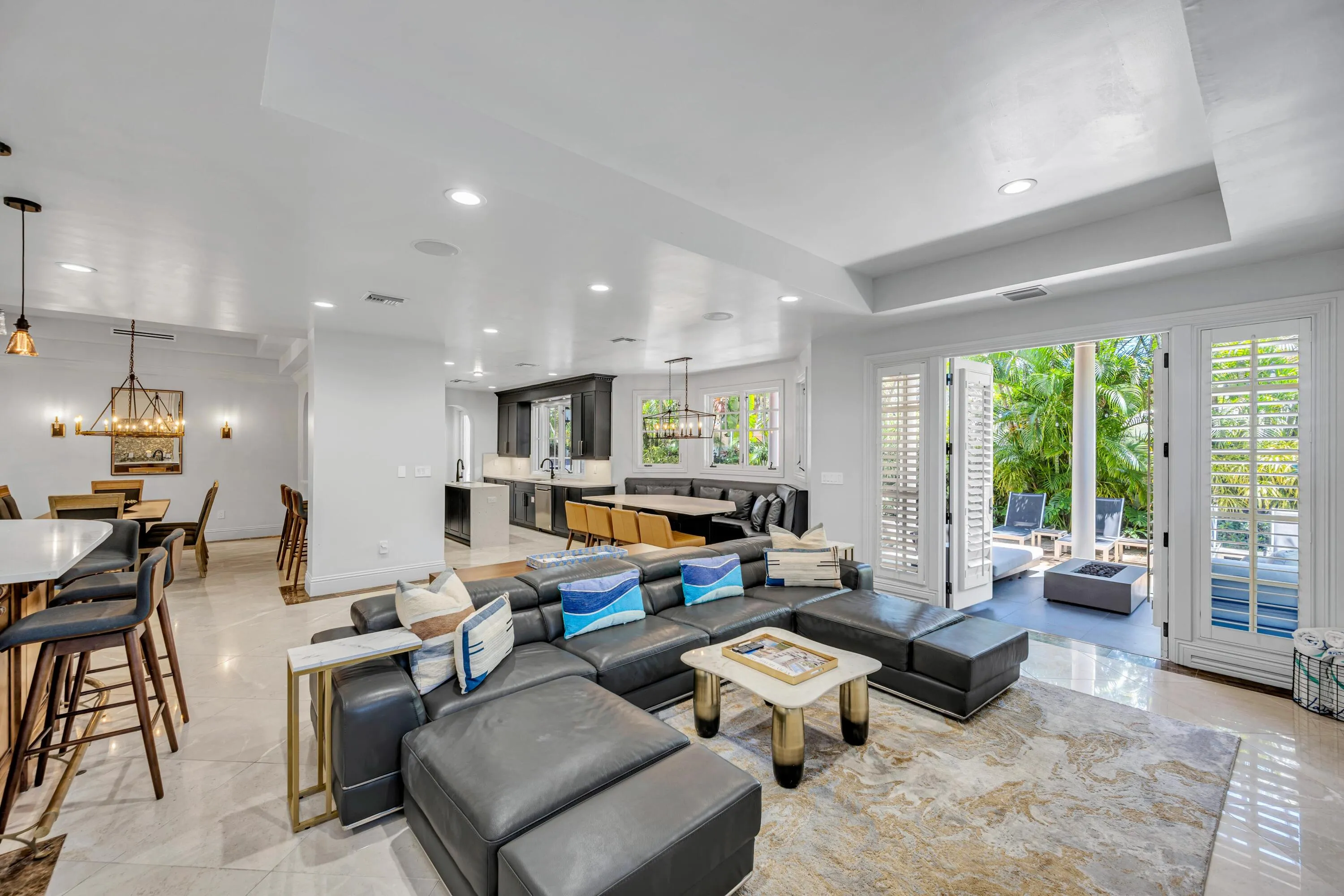 Indoor-outdoor flow that is ideal for entertaining and hosting.