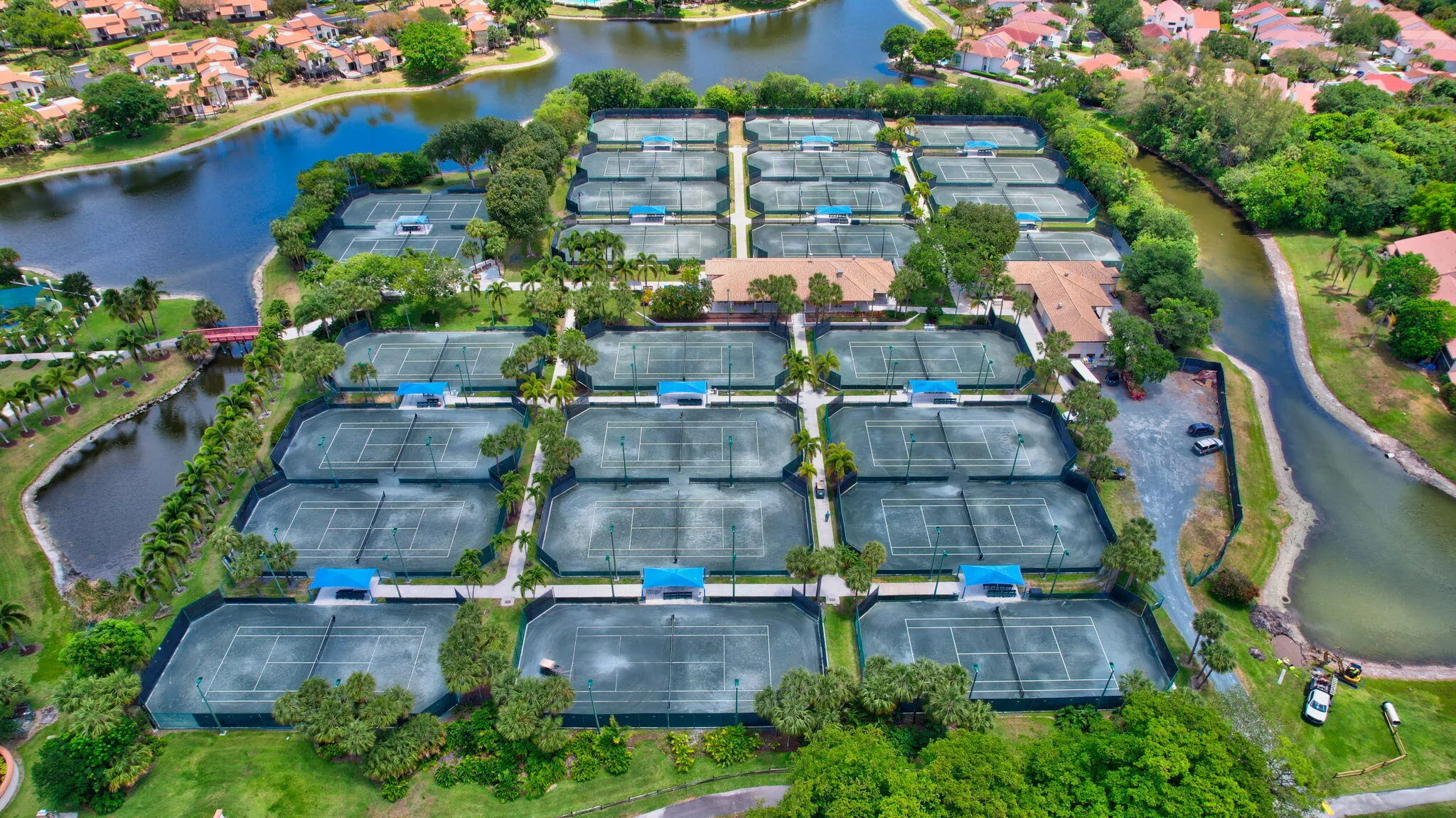 TOWN PLACE SWIM AND RACQUET CLUB