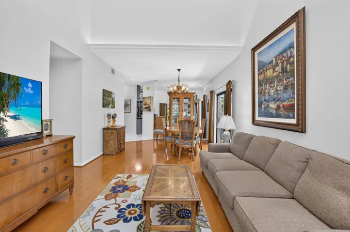 LIVING AREAS