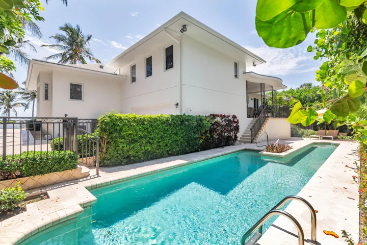 1426 Pool