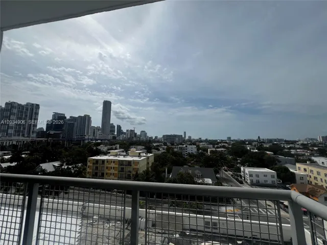 Photo 33