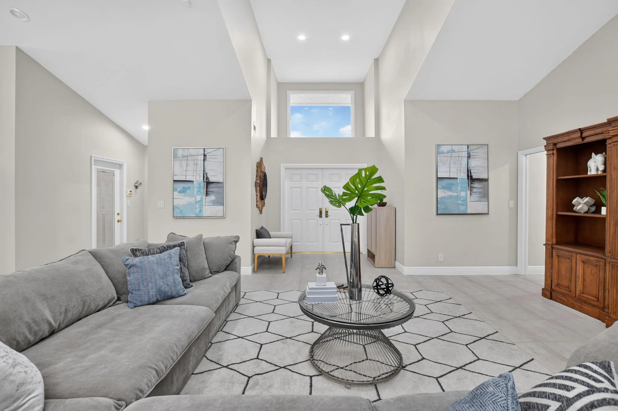 Elegant Living 2