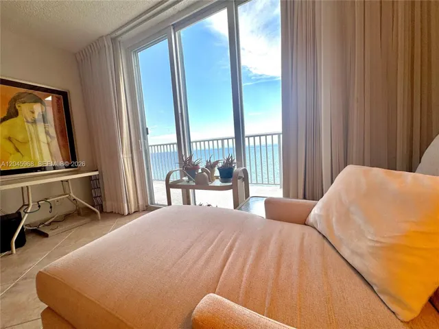 PARADISE VIEWS