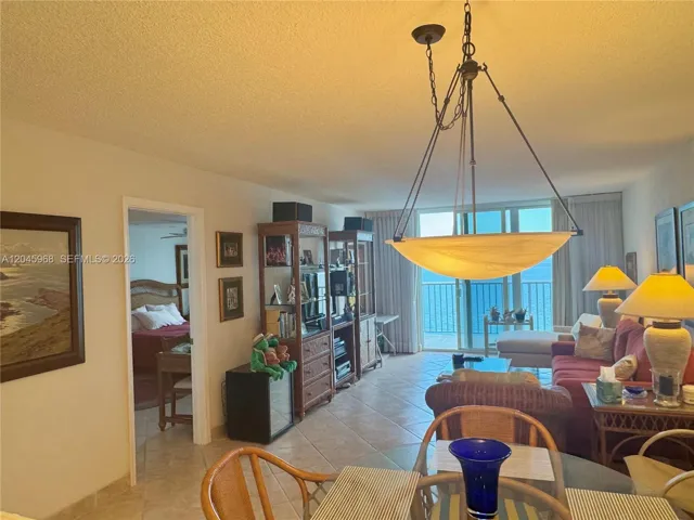 OCEAN VIEWS THROUGHOUT