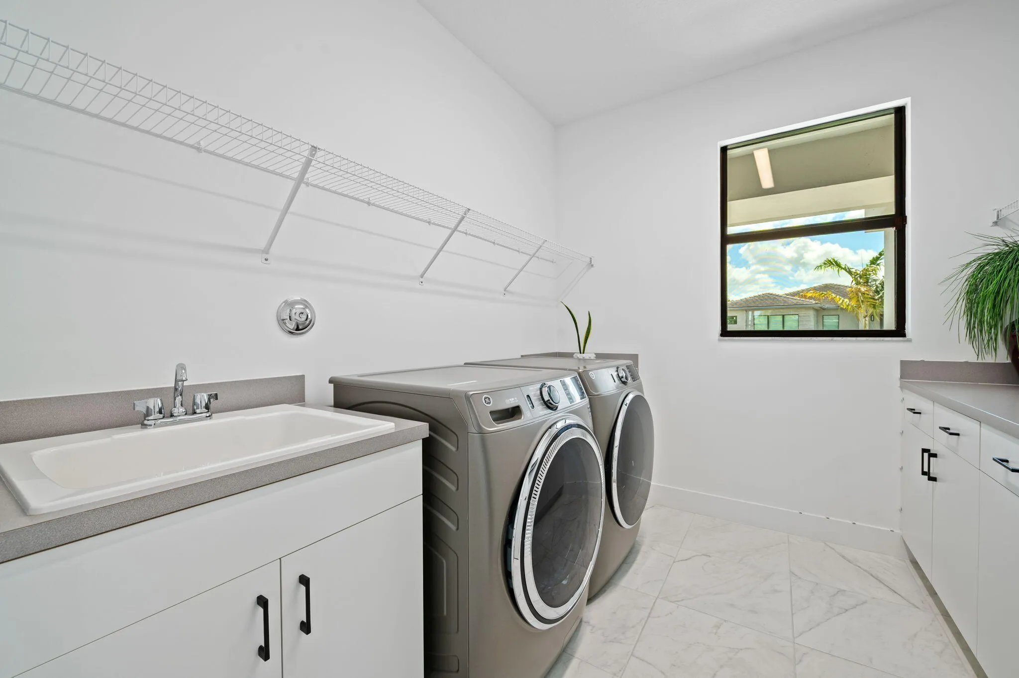 34-web-or-mls-8599-tower-bridge-ct