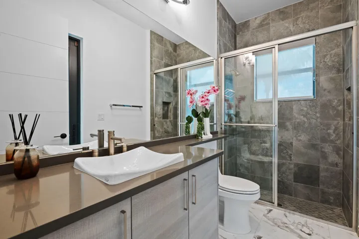 19-web-or-mls-8599-tower-bridge-ct