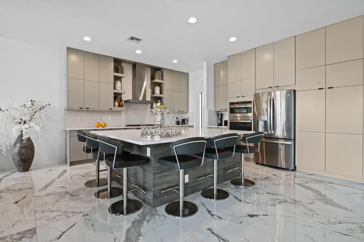 17-web-or-mls-8599-tower-bridge-ct