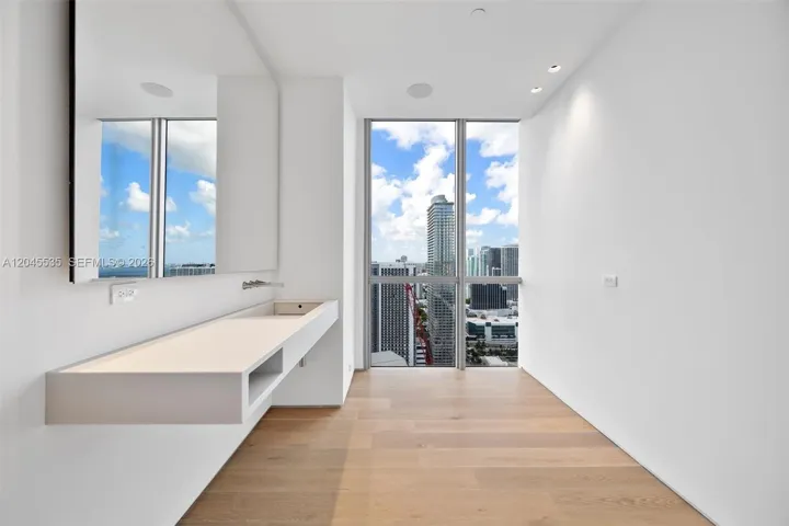 massage room/wet room