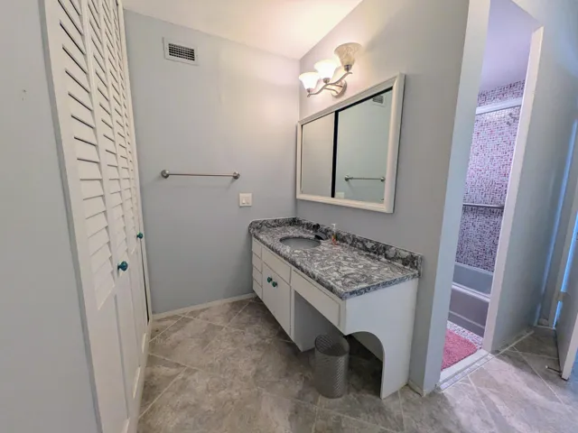 Primary vanity