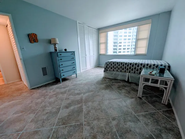 Secondary bed