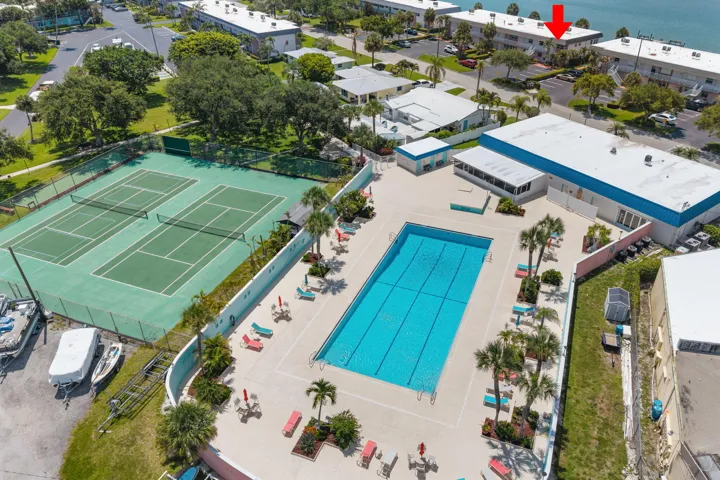 18-web-or-mls-1153 Bayshore Dr 205 - 18