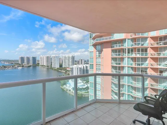 15-3370 Hidden Bay Dr #2409_015