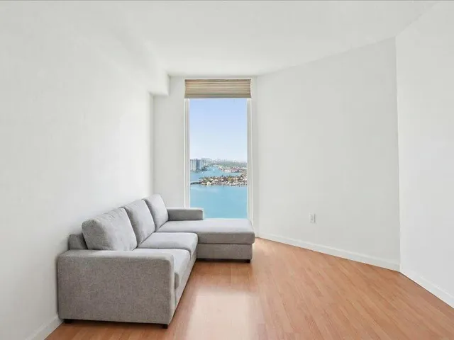 33-3370 Hidden Bay Dr #2409_033