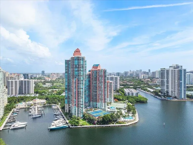 57-3370 Hidden Bay Dr #2409_057