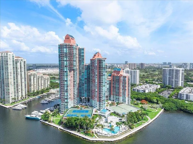 58-3370 Hidden Bay Dr #2409_058