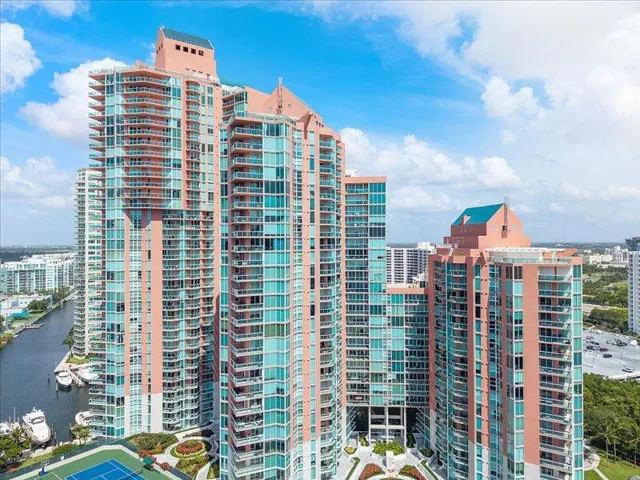 54-3370 Hidden Bay Dr #2409_054