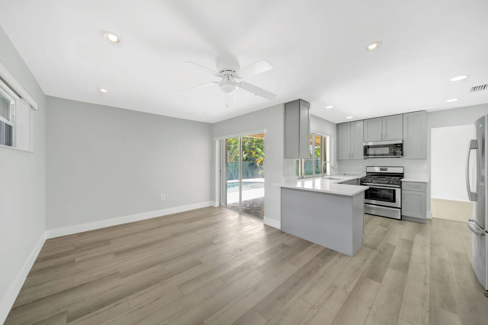 Den/dining