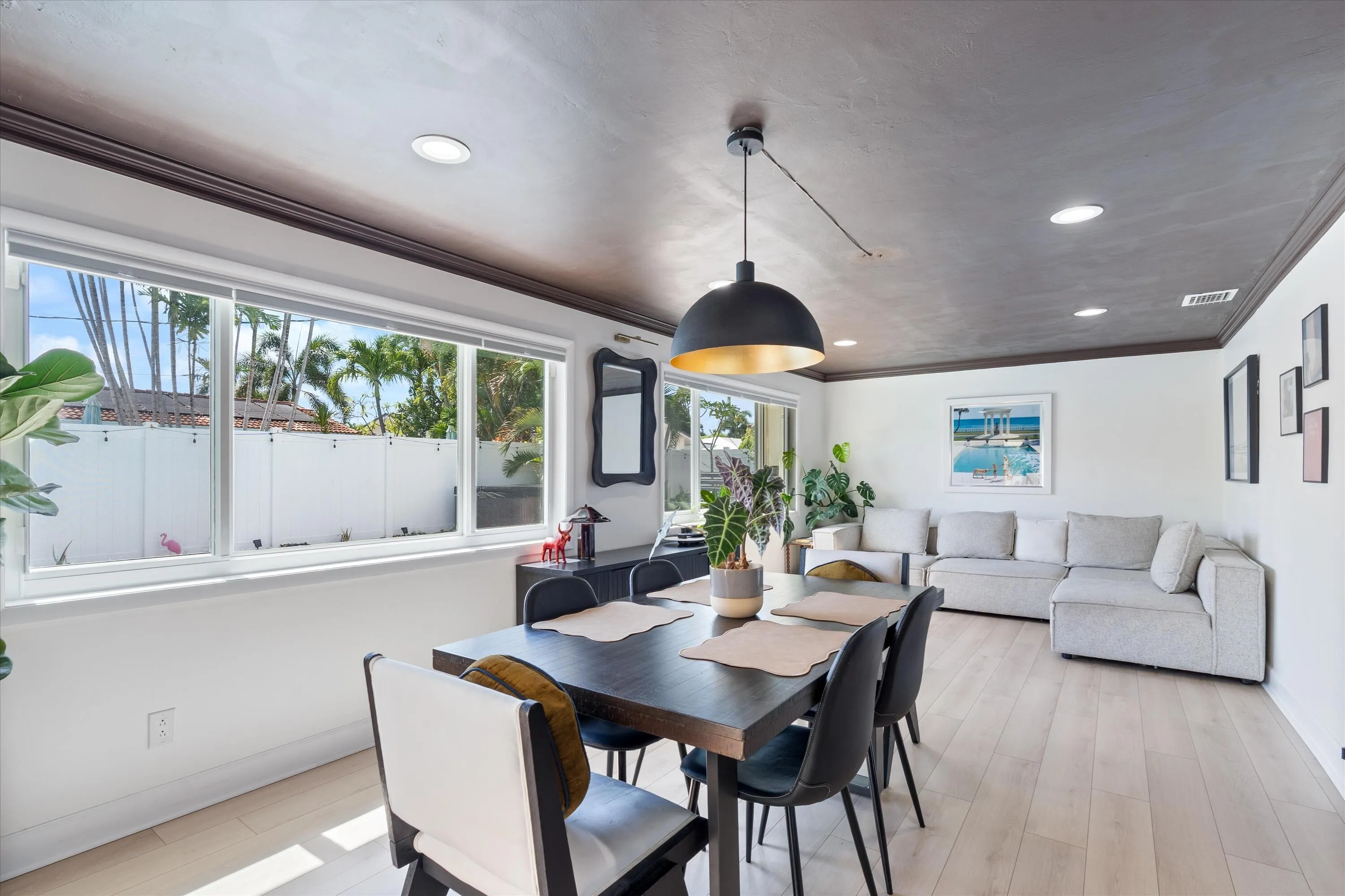 sunroom / extra living