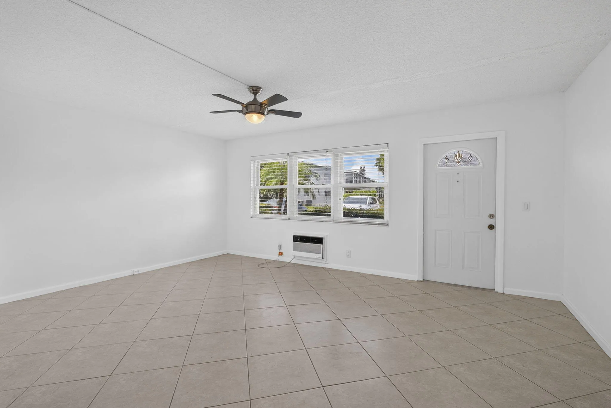 11-web-or-mls-BS1A5712