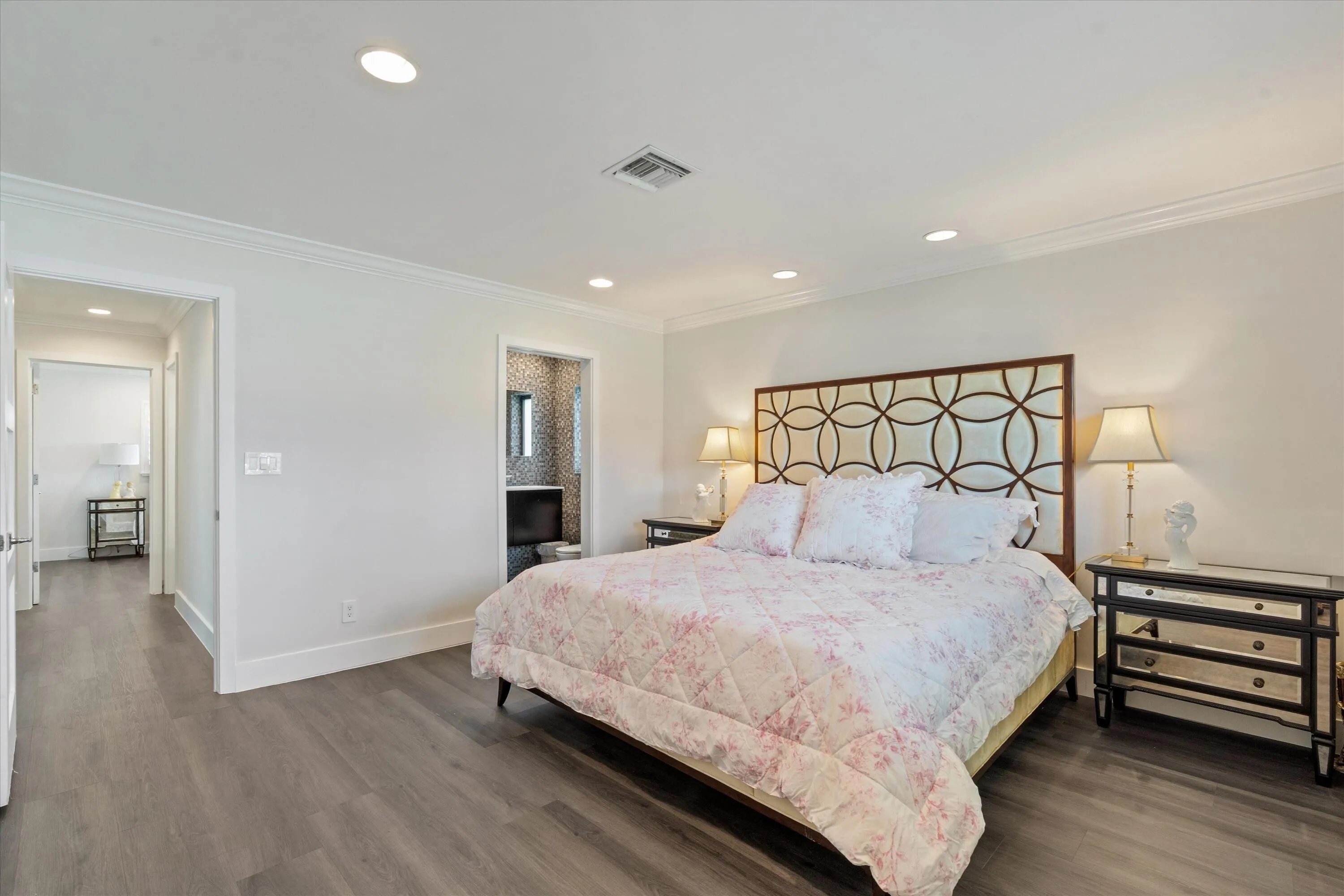 23-4410 NE 24th Ave Light House Point, F
