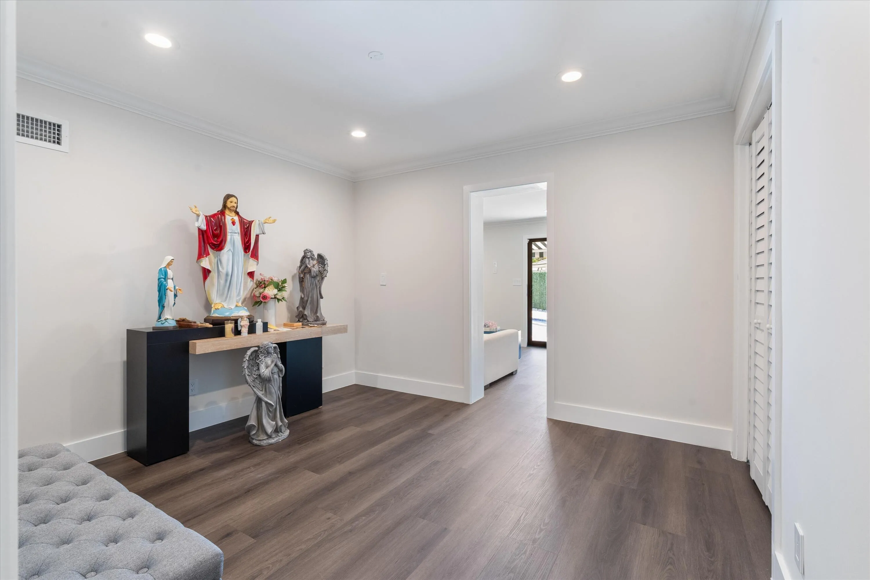 32-4410 NE 24th Ave Light House Point, F