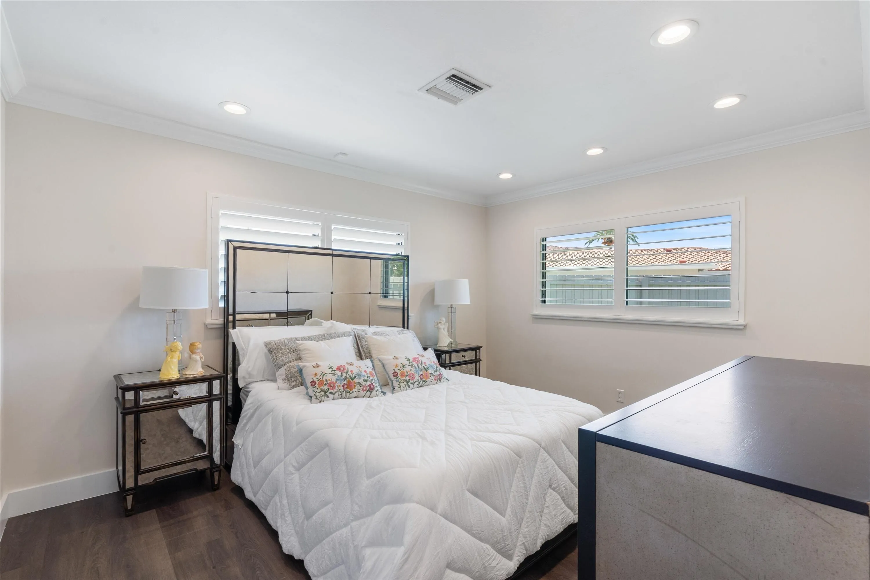 28-4410 NE 24th Ave Light House Point, F