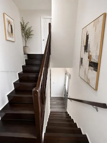 Stairs Virtually Staged