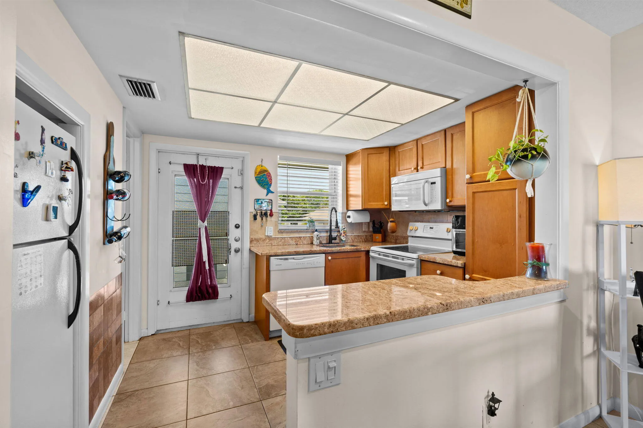 5-web-or-mls-A7409352