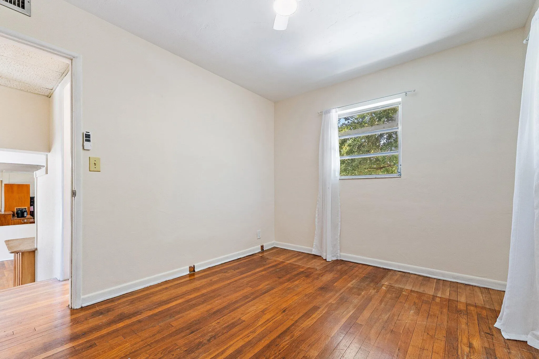 038-1429CrestDr-LakeWorth-SMALL