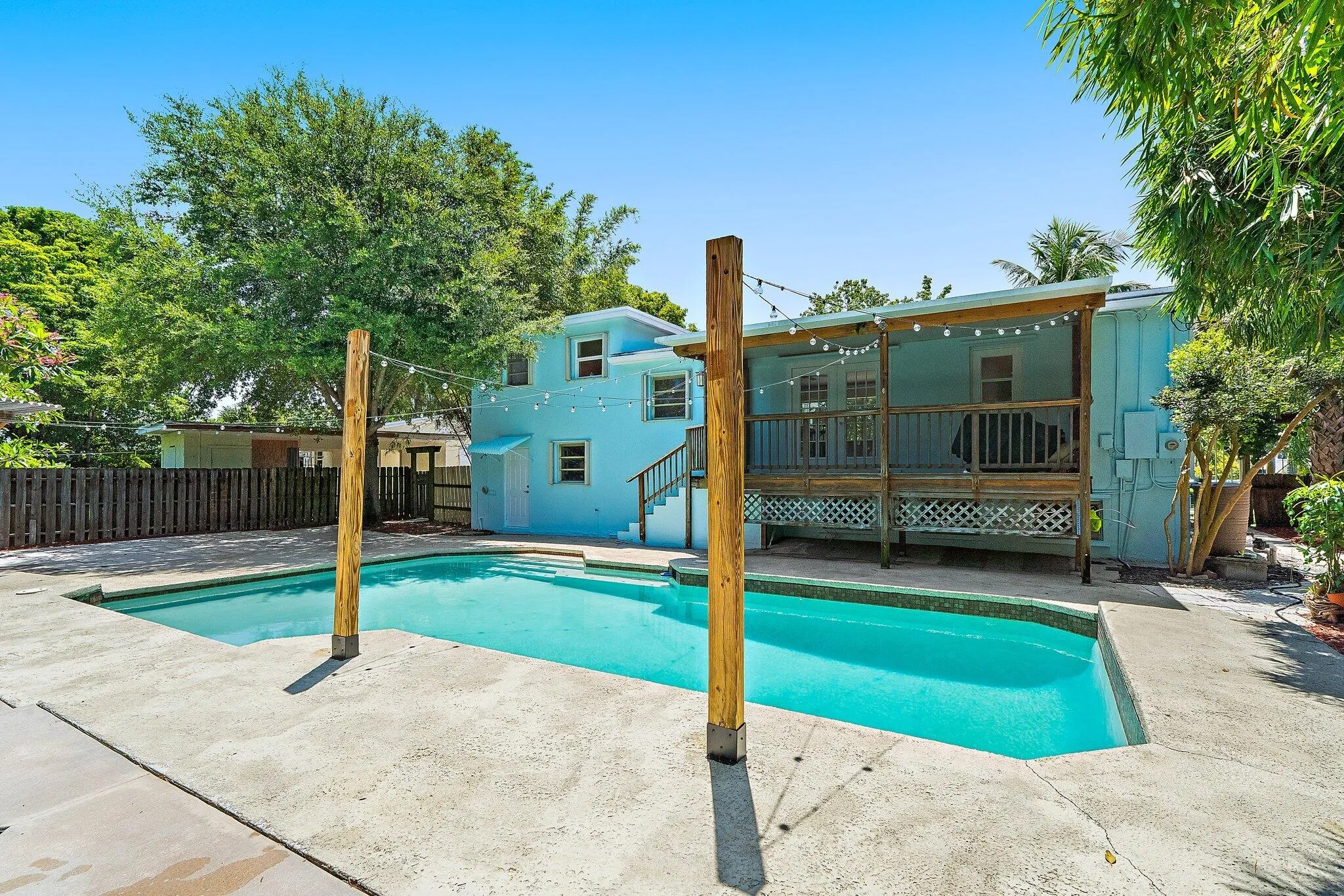 064-1429CrestDr-LakeWorth-SMALL